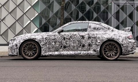 Новото BMW M2 изглежда интересно дори и с камуфлаж