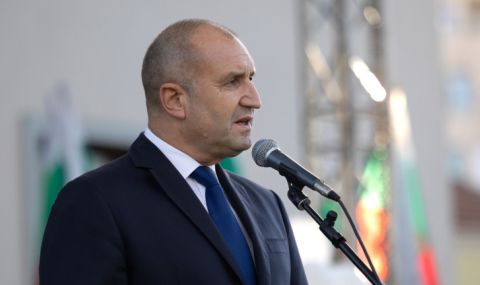 Радев ще участва в отбелязването на Празника на авиацията и Българските военновъздушни сили